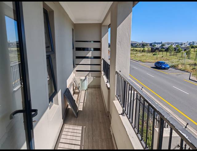 2 BEDROOM APARTMENT TO LET IN PARKLANDS NORTH